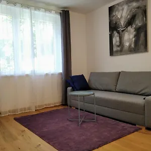 Cozy Nest , Vienna Austria