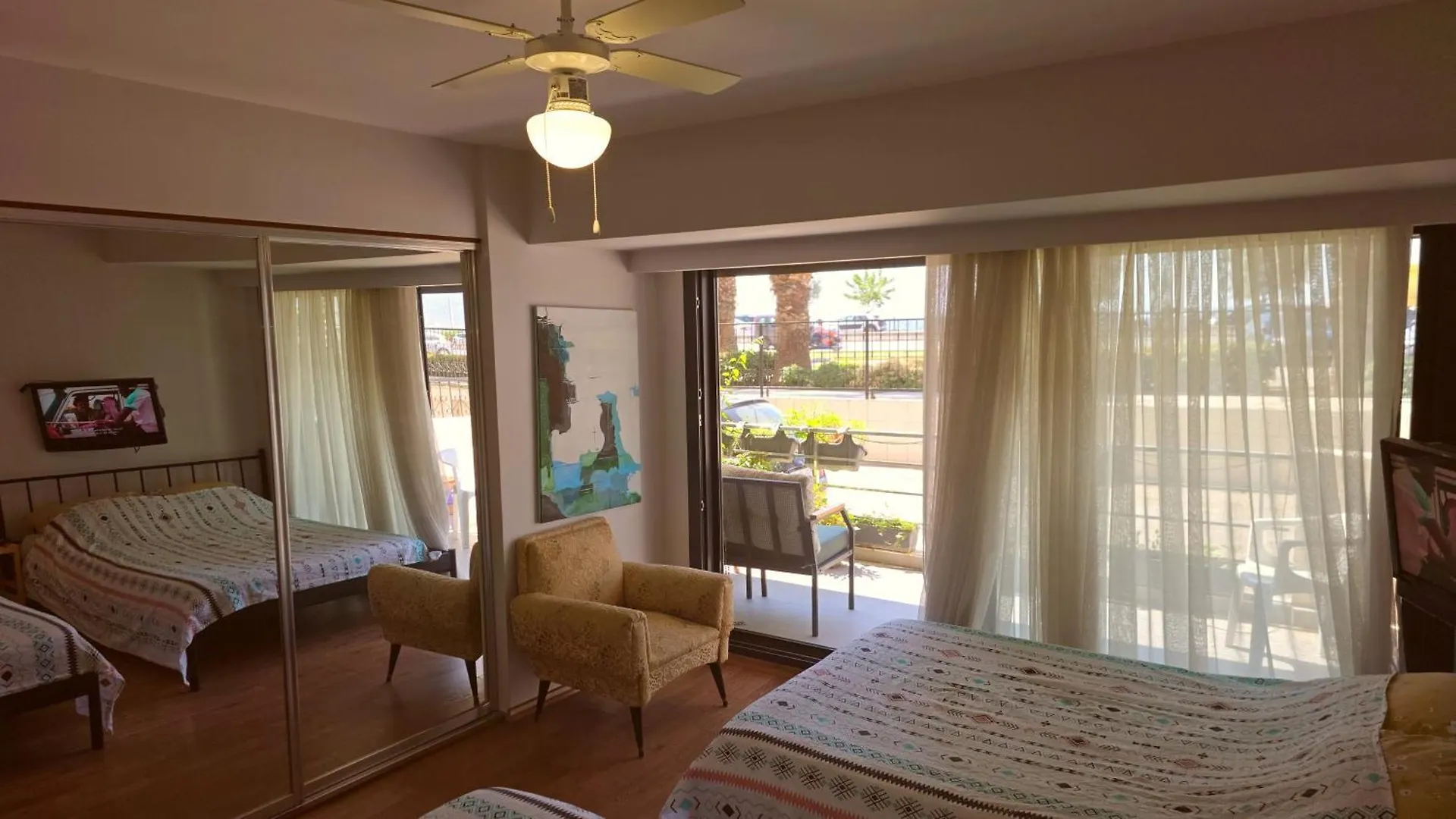 Elegant & Cozy Retreat Home, City Center Gem By The Seaside, Steps From The Tram イズミル 0*,