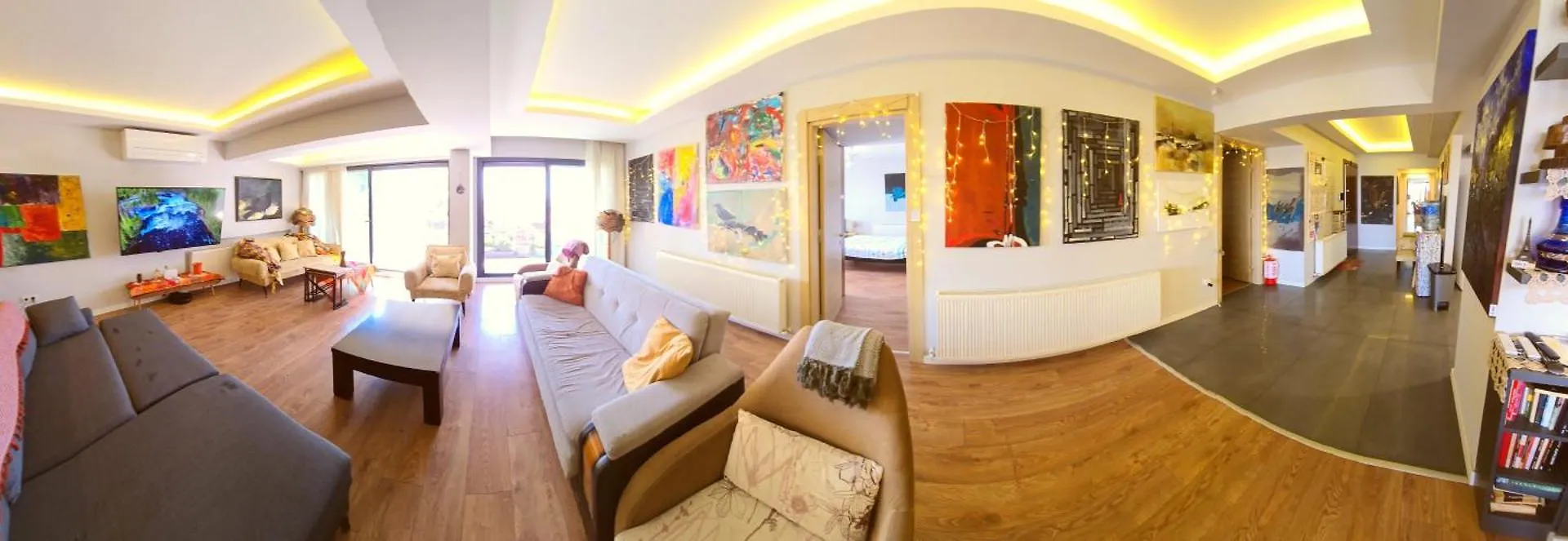 Elegant & Cozy Retreat Home, City Center Gem By The Seaside, Steps From The Tram イズミル 0*,